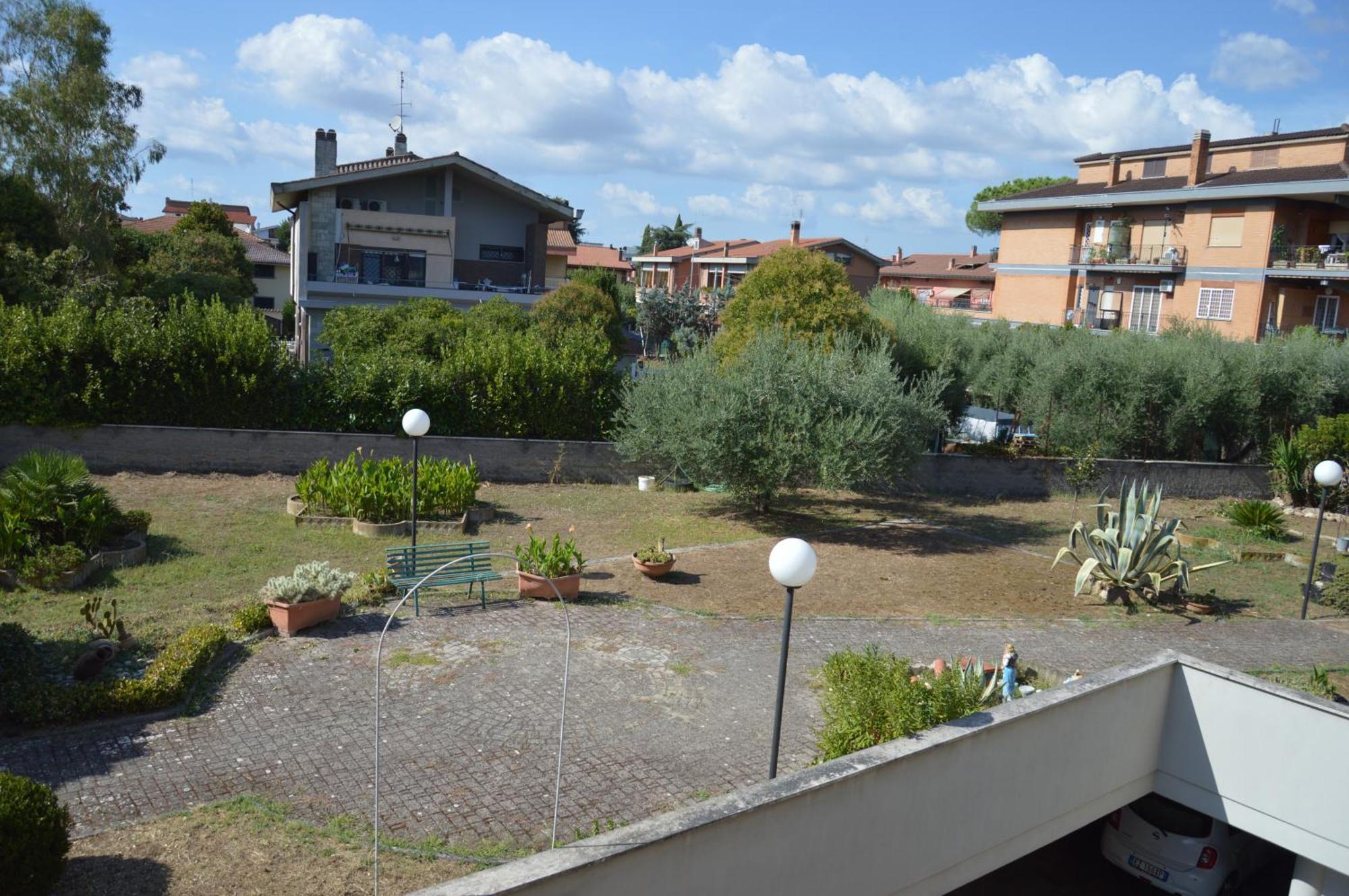 Hotel Domus Achille Fosco Ciampino Exterior foto